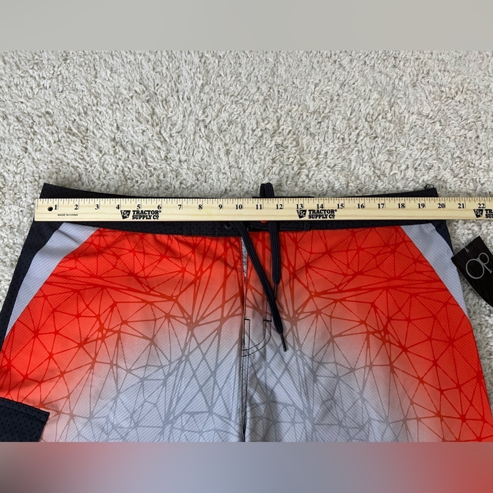 Size 38 OP FLEX Men's Red Board Shorts NWT - Picture 7 of 8
